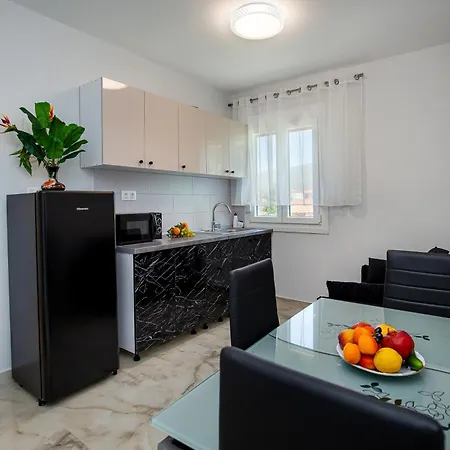 דירה Sofi's House לימנריה