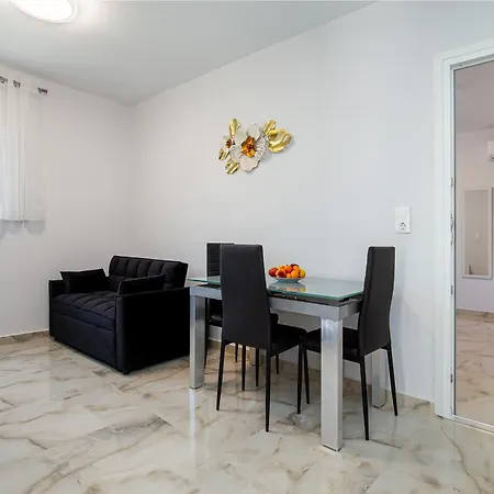 Sofi's House Apartmán